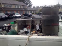 Best Retail Junk Removal  in Marysville, MI